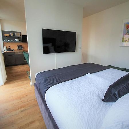 Pb Ferienwohnungen - Fewo 4 - Stilvoll Eingerichtetes Studio Im Herzen Senftenbergs Bagian luar foto
